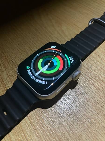 Apple Watch Series 4 - 40mm 3