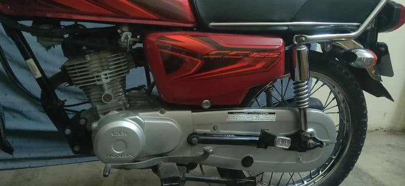 honda125 2023 mdl bht saaf cndtn me hai 3