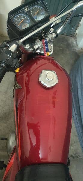 honda125 2023 mdl bht saaf cndtn me hai 5