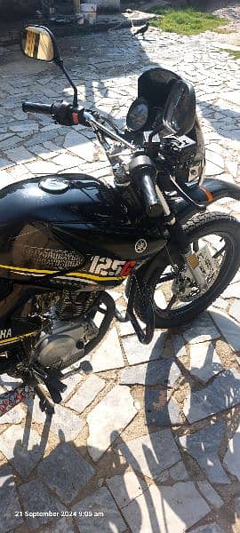 YBR 125 G  Yamaha bike 3