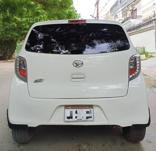 Daihatsu Mira 2014 2