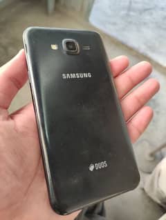 Samsung Galaxy j7 core