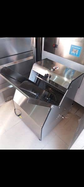 Slush Machine New Used / Soda /Pizza Oven perp tabal Dough Mixer Fryar 8