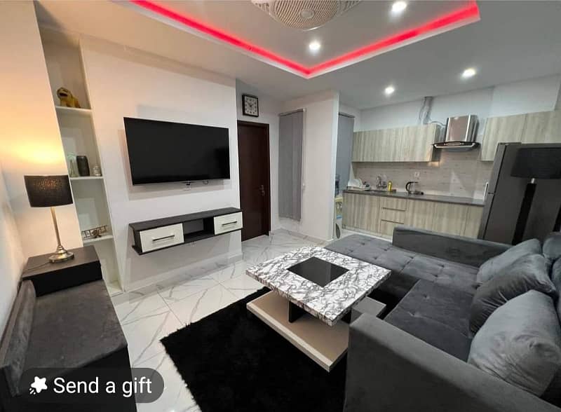 1 Bedroom VIP Full furnish flat per day available in Bahria town Lahore 2