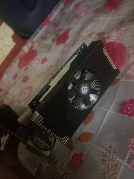 Nvidia GTX 750 2Gb graphic card 0