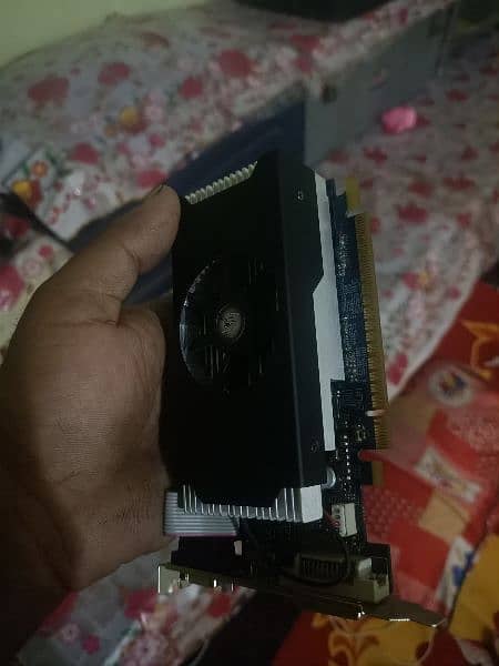 Nvidia GTX 750 2Gb graphic card 3