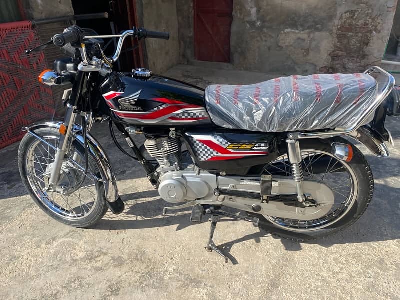 Honda 125’ 2024 Model Brand New Bike argent For Sale 6