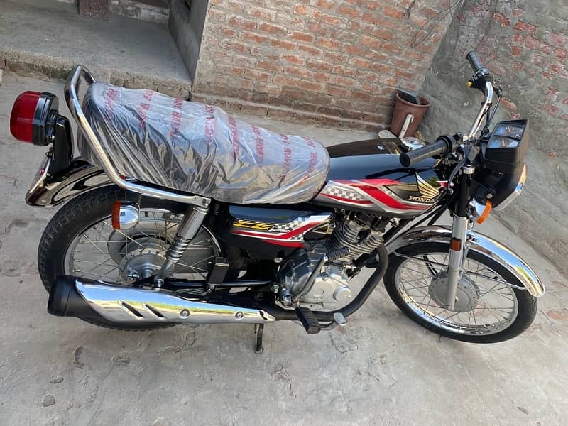 Honda 125’ 2024 Model Brand New Bike argent For Sale 12