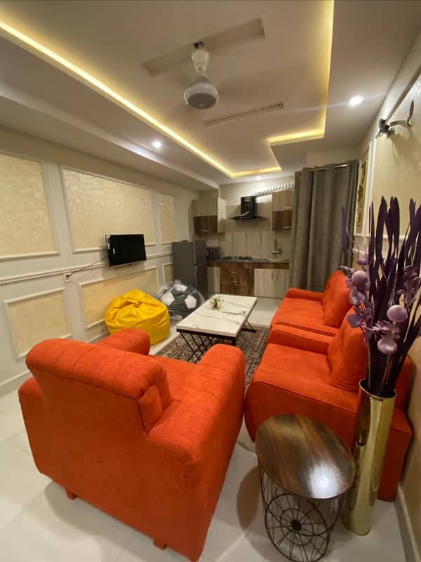 1 Bedroom VIP Full furnish flat per day available in Bahria town Lahore 3