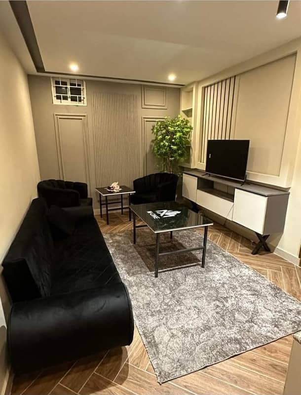 1 Bedroom VIP Full furnish flat per day available in Bahria town Lahore 8