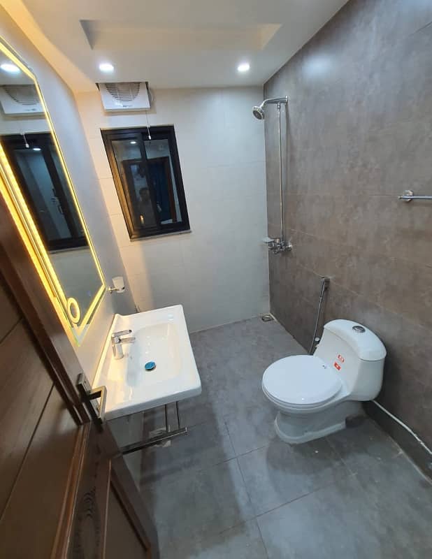 1 Bedroom VIP Full furnish flat per day available in Bahria town Lahore 11