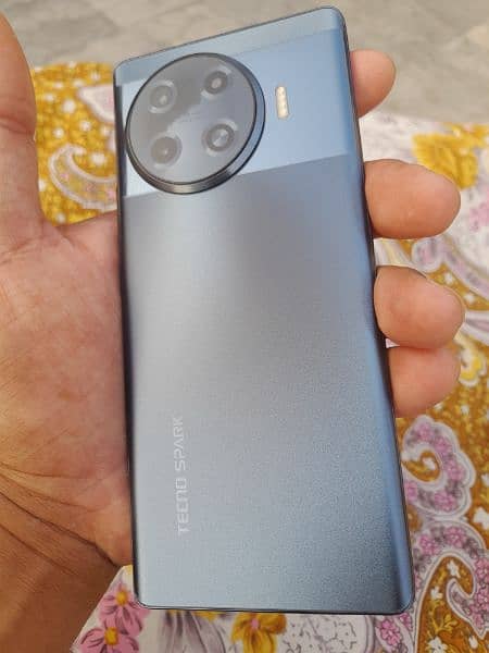 Tecno spark 20 pro plus 2