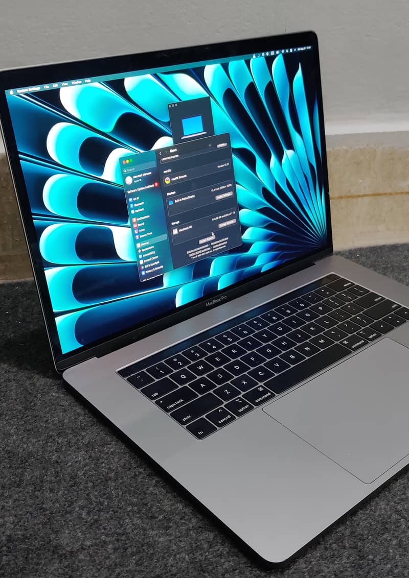 Macbook Pro 2018 i7 32gb 1tb touch bar 1