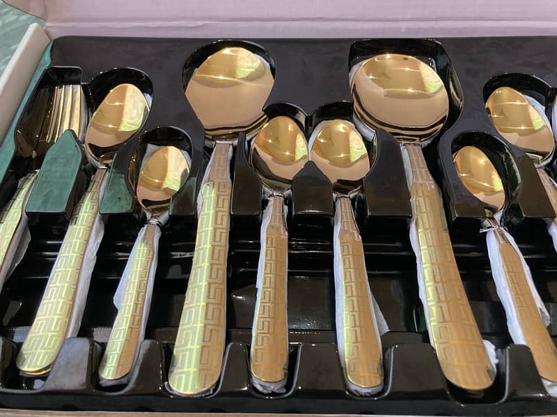 29 pcs Golden Cutlery Sets 03304650903 whatsapp Contact 3