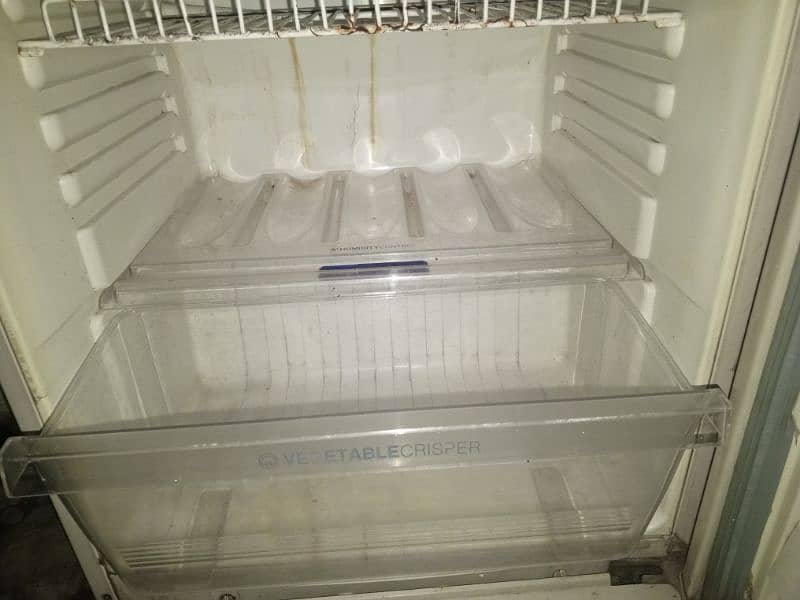 Orient fridge medium size 3