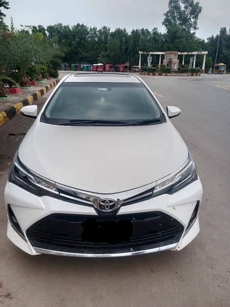 Toyota Altis Grande 2018 full option 11