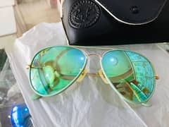 Brand New Ray. Ban sunglasses color green and blue with branded box