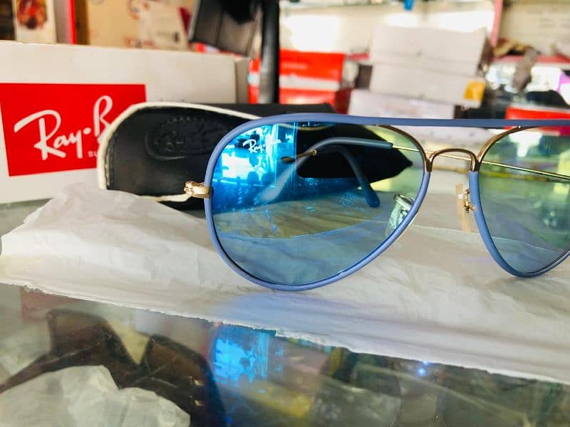 Brand New Ray. Ban sunglasses color green and blue with branded box 7