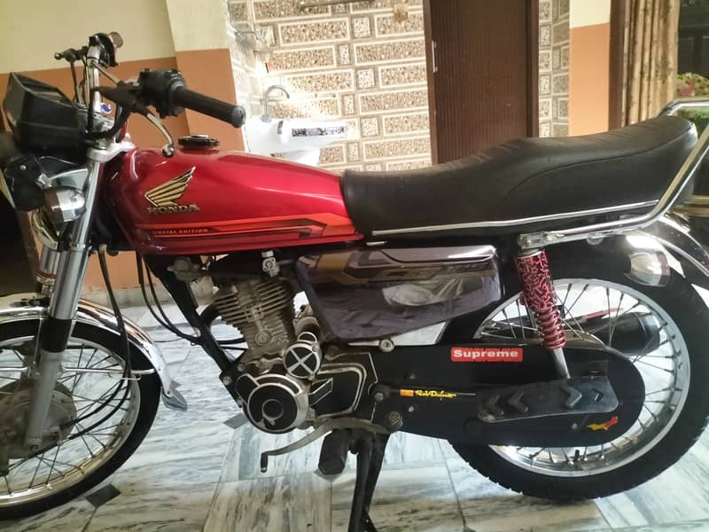 Honda CG 125 Special Edition 2021 12