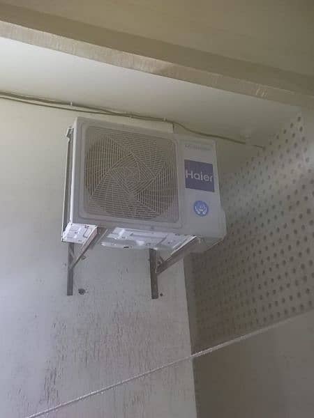 Haier ac 1 ton 1