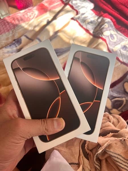 iPhone 16 pro 256gb dessert titanium 0