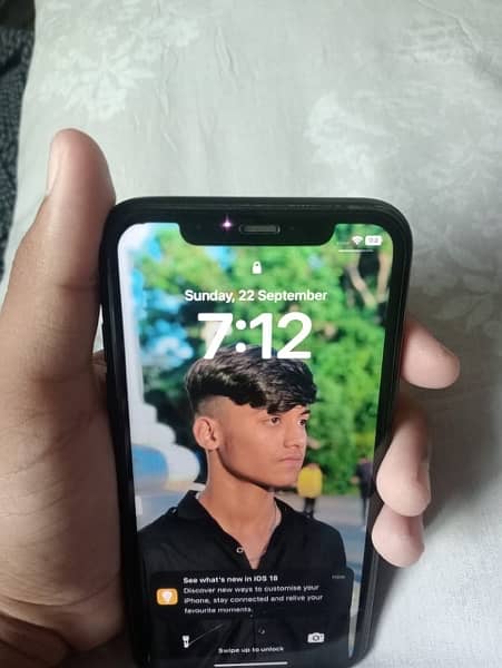 iPhone XR 128gb_ factory unlock_ water pack_ all original_03464445142 6