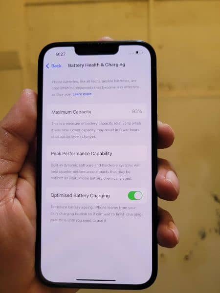 iphone 13 waterpack 93 % health 0