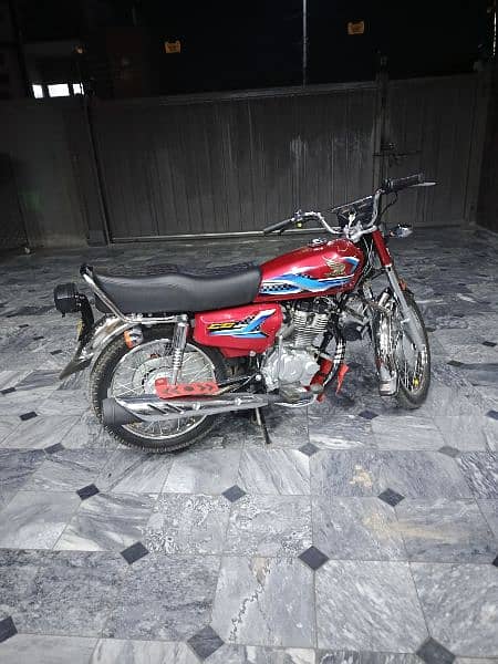 Honda 125 for sale in VIP condition 1