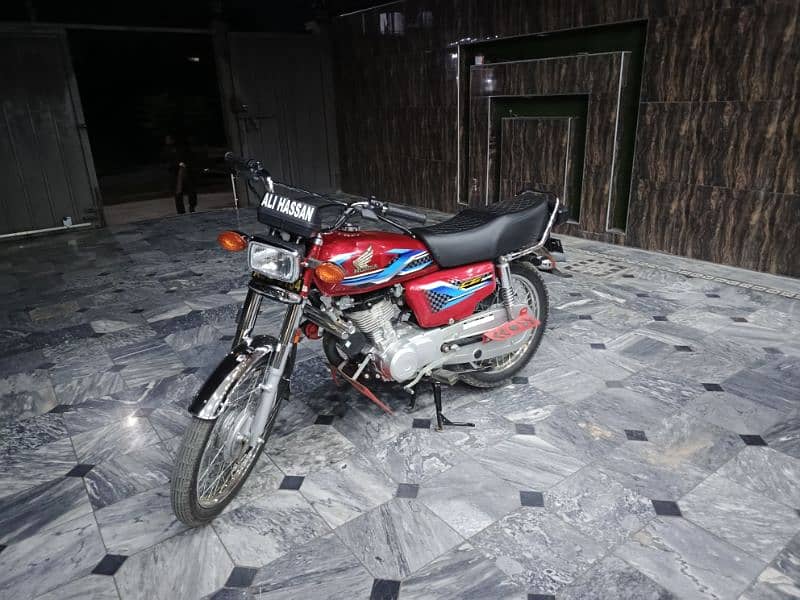 Honda 125 for sale in VIP condition 3