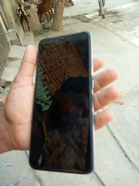 infinix hot 11 play 4/64 all OK call or WhatsApp number 03020068315 2