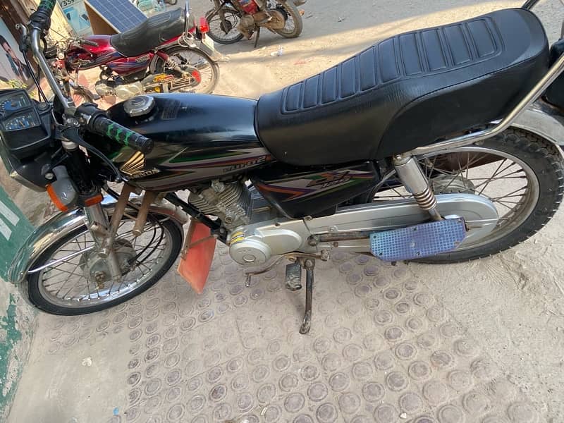 Honda 125 For sale black Color 3