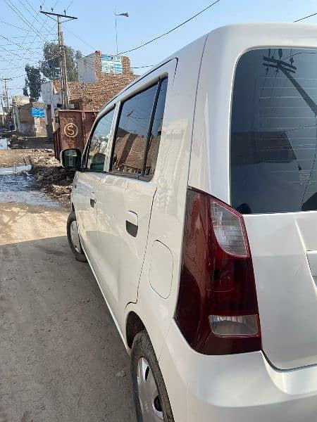 Suzuki Wagon R 2017 5