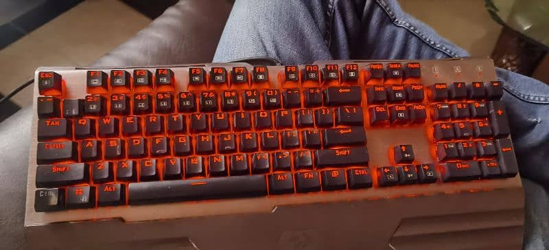 gaming keyboard 0