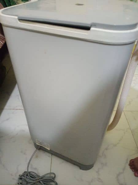 baby washing machine urgent sale 0