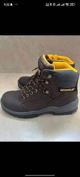 CAT Safety Shoes 11