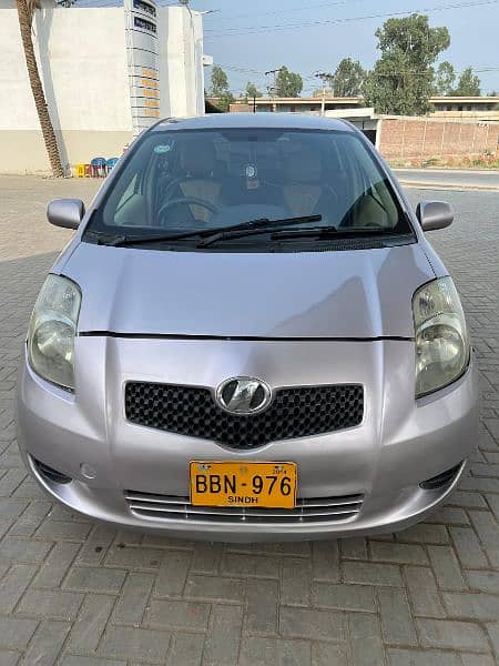 TOYOTA VITZ IN MUZAFFARGARH CITY 1