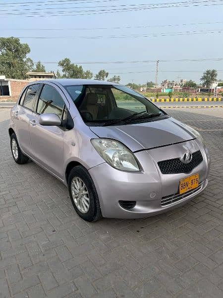 TOYOTA VITZ IN MUZAFFARGARH CITY 7