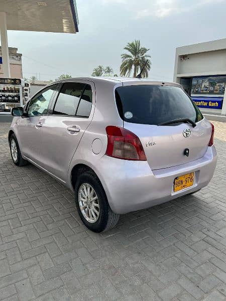 TOYOTA VITZ IN MUZAFFARGARH CITY 8