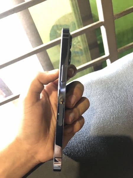 iPhone 13 pro factory unlock 256gb 2