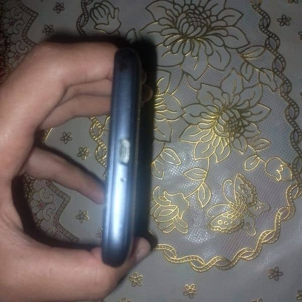 itelA48 for sale only tech broken mobile all good pta proved 2 32 2