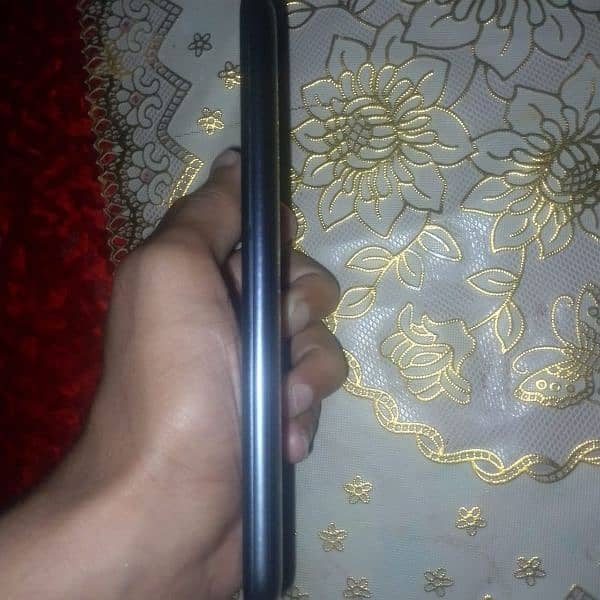 itelA48 for sale only tech broken mobile all good pta proved 2 32 3