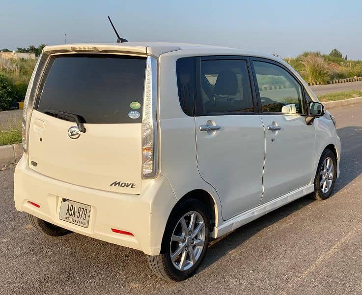 Daihatsu Move 2014 1