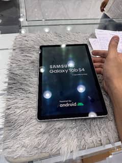 Samsung Tab-S4