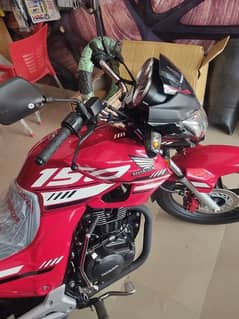 cb 150 f 2024 model argent for sale