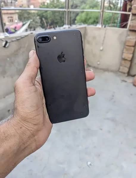 i phone 7plus 128gb non pta with box exchange possible 1