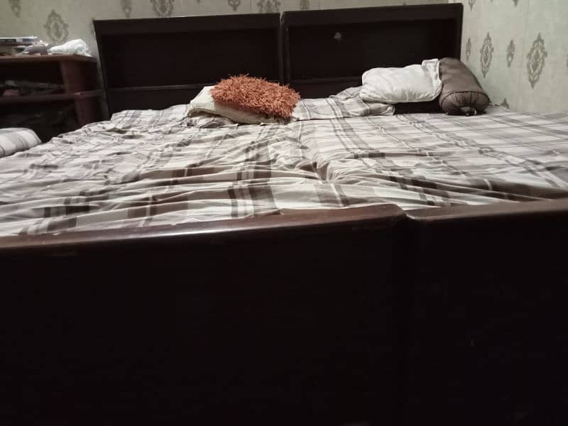 Two single beds with mattresses for sale 3