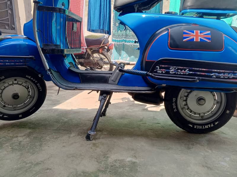 Vespa 1981 model 4