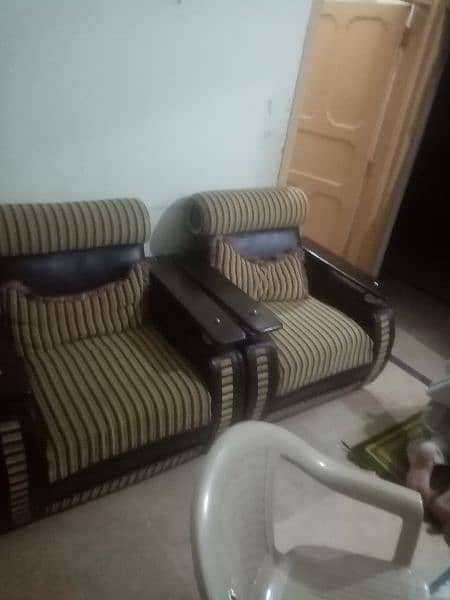 5 seater sofa good condition2sofa   5 seater 1