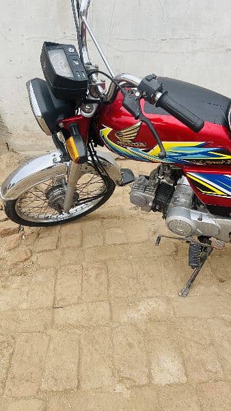 Honda 70 2021 exchange possible any bick 3