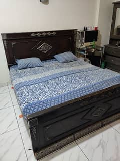 king size bed (matters kharb hai) 0